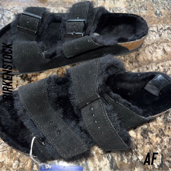 BIRKENSTOCK ARIZONA SHEARLING SUEDE LEATHER IN BLACK NWT - Picture 2 of 6